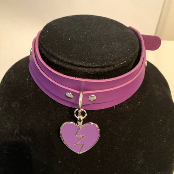 Punk Heart Leather Choker Collar Goth fashion - Picture 5 of 6